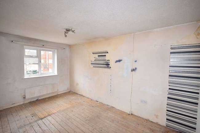 40 Greaves Square, Kings Norton, Birmingham B38 9LX 3