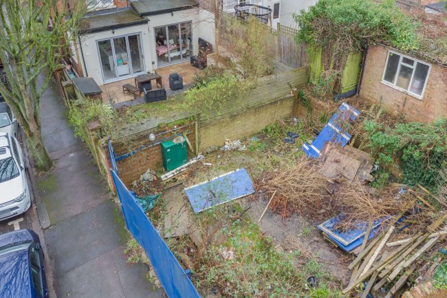 Land to the rear of 25 Dukes Avenue, Muswell Hill, London N10 2PS 8