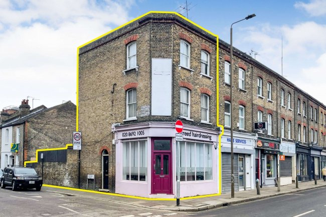 125/125A Greenwich South Street, London SE10 8NX 8