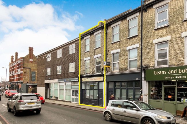 15/15A Trinity Road, Tooting, London SW17 7SD 8