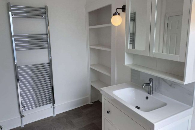 15/15A Trinity Road, Tooting, London SW17 7SD 8