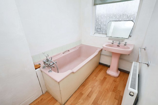 158 Christchurch Avenue, Harrow, Middlesex, HA3 8NW 1