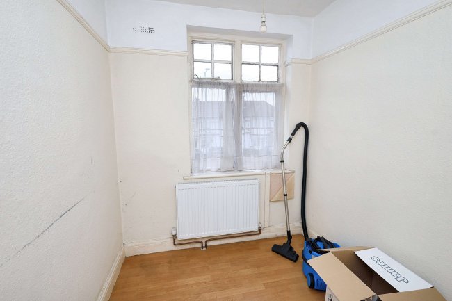 158 Christchurch Avenue, Harrow, Middlesex, HA3 8NW 1