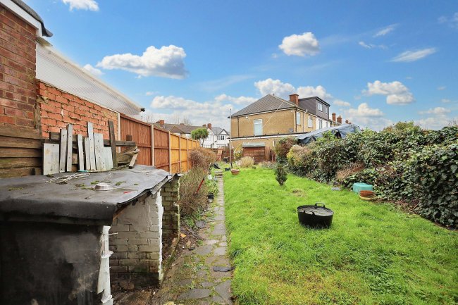 158 Christchurch Avenue, Harrow, Middlesex, HA3 8NW 1