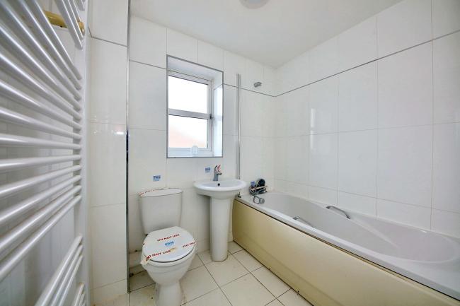 35 Doval Gardens, Tean, Stoke-on-Trent, ST10 4EX 3