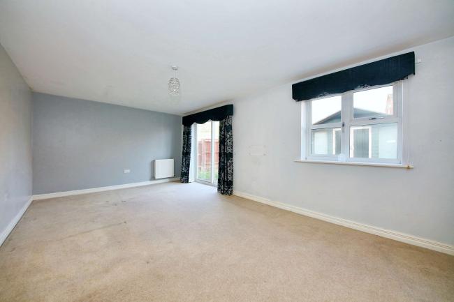 35 Doval Gardens, Tean, Stoke-on-Trent, ST10 4EX 3