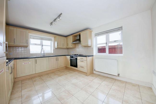 35 Doval Gardens, Tean, Stoke-on-Trent, ST10 4EX 3