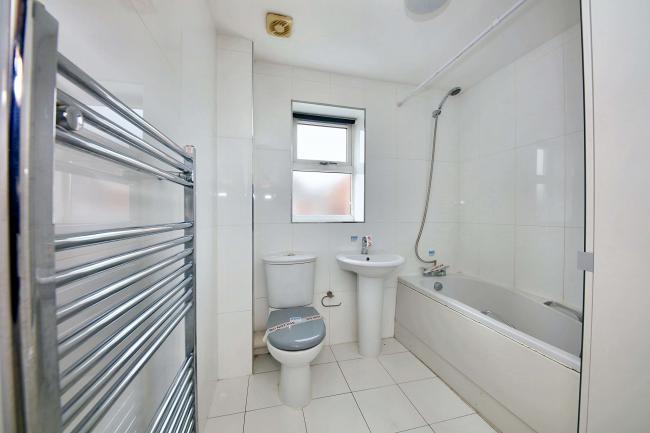 24 Doval Gardens, Tean, Stoke-on-Trent, ST10 4EX 10