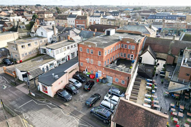 27-29 High Street, Biggleswade, Bedfordshire, SG18 0JE 10