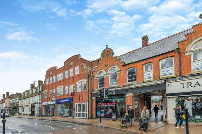 27-29 High Street, Biggleswade, Bedfordshire, SG18 0JE 10