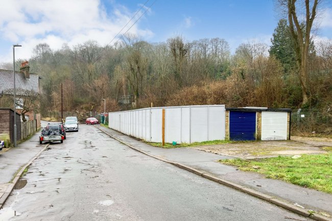 Land South of Woodley Hill, Chesham, Buckinghamshire, HP5 1SL 6