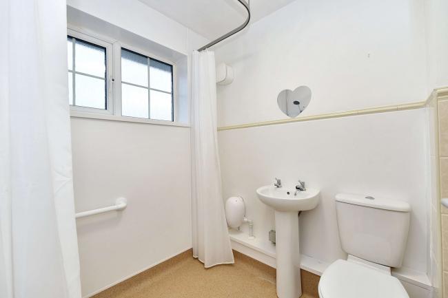 81 Elizabeth Avenue, Kirk Sandall, Doncaster, DN3 1QB 4