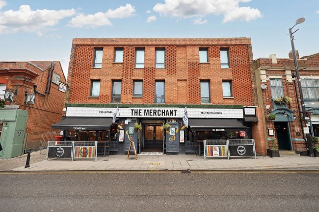 Flat 4, 125-127 High Street, Brentwood, Essex, CM14 4RX 4