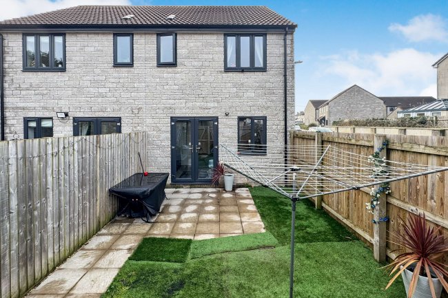 16 Carpenters Way, Midsomer, Norton, Radstock BA3 4XL 1