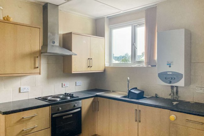 98-100 Hythe Road, Ashford, Kent, TN24 8PR 10