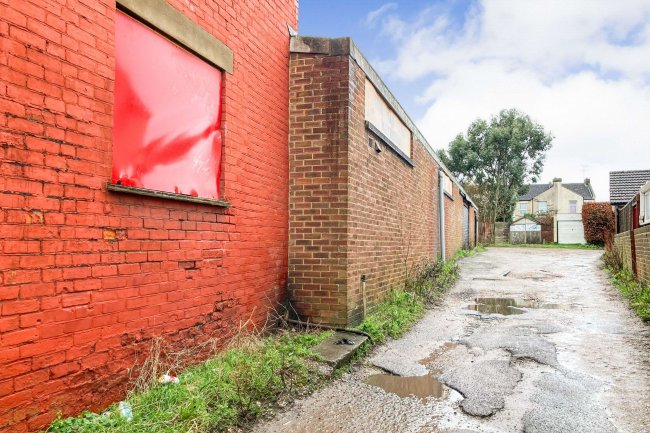 98-100 Hythe Road, Ashford, Kent, TN24 8PR 10