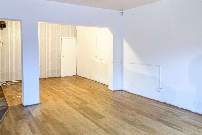 98-100 Hythe Road, Ashford, Kent, TN24 8PR 6