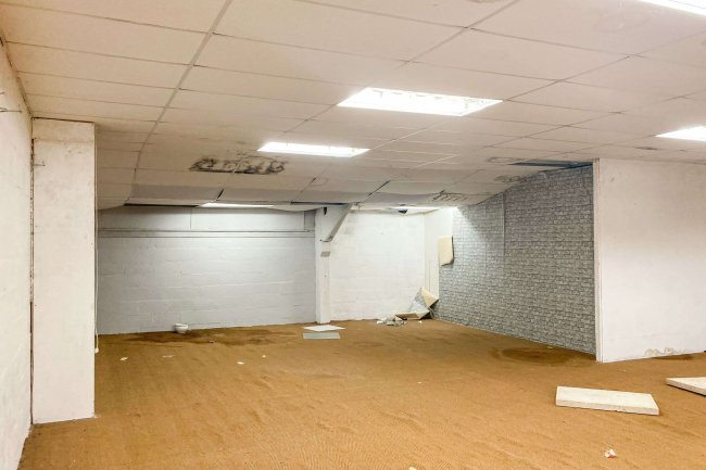 98-100 Hythe Road, Ashford, Kent, TN24 8PR 6