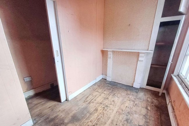 3 Orchard Road, Altrincham, WA15 8EY 9