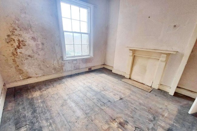 3 Orchard Road, Altrincham, WA15 8EY 9