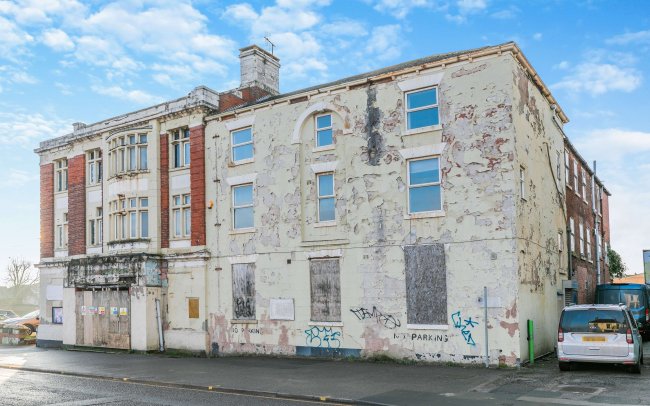 Former Regal Cinema, 31 Carlton Road, Worksop, Nottinghamshire S80 1PD 6