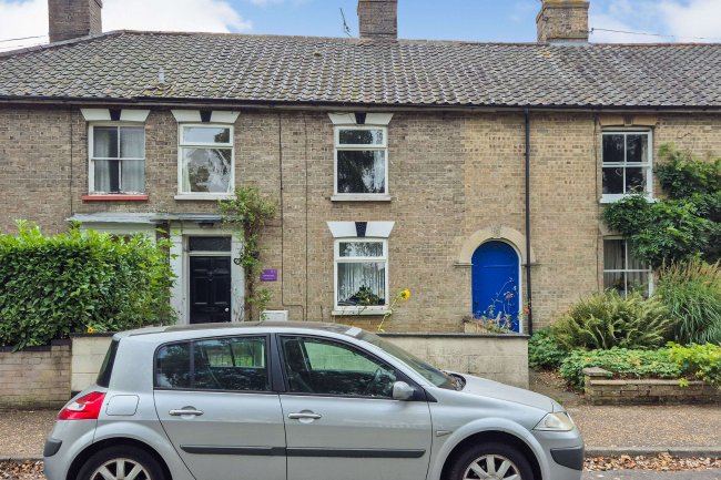 27 Roydon Road, Diss, Norfolk, IP22 4LN 6