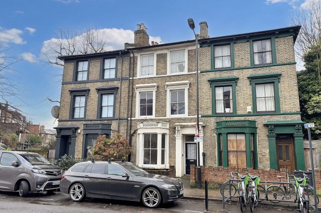 66A & 66B Lauriston Road, Hackney, London E9 7EY 4