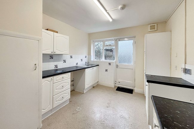 66A & 66B Lauriston Road, Hackney, London E9 7EY 4