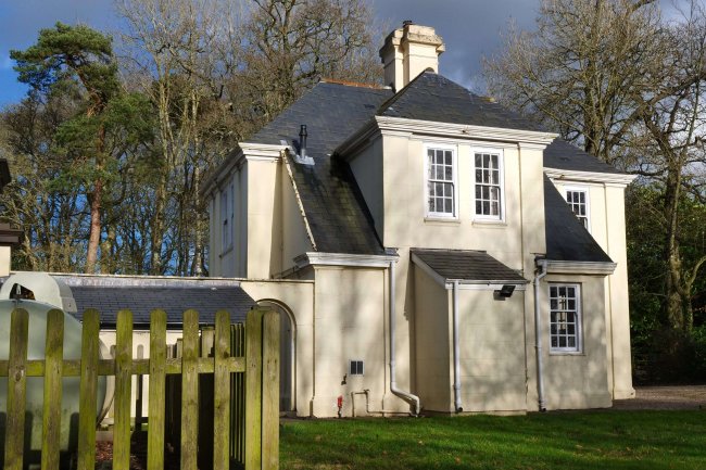 The Lodge, Hilston Park, Newcastle, Monmouth, Gwent, Wales, NP25 5NY 6