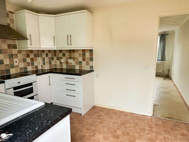 71 Churchwood Drive, Tangmere, Chichester PO20 2GY 2