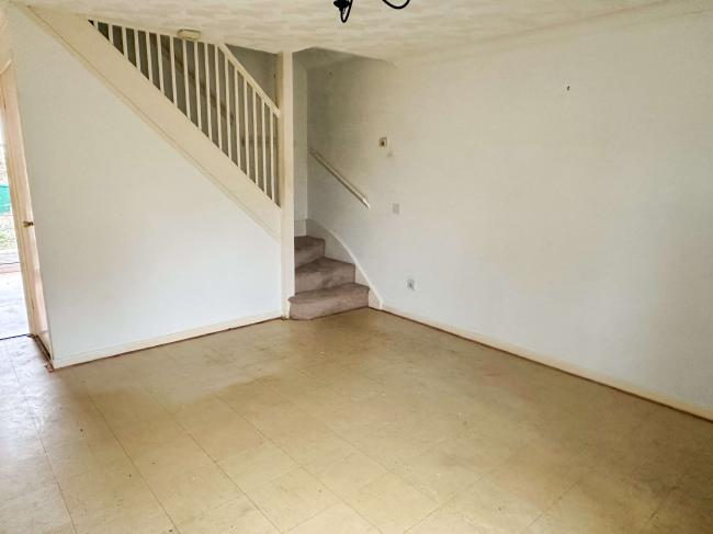 71 Churchwood Drive, Tangmere, Chichester PO20 2GY 2