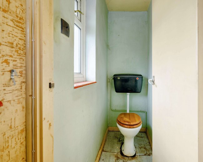 50 Duncan Road, Chichester, PO19 3NG 7