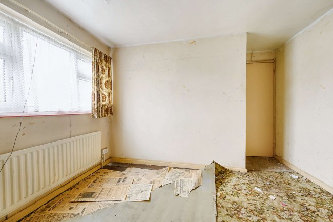 50 Duncan Road, Chichester, PO19 3NG 7