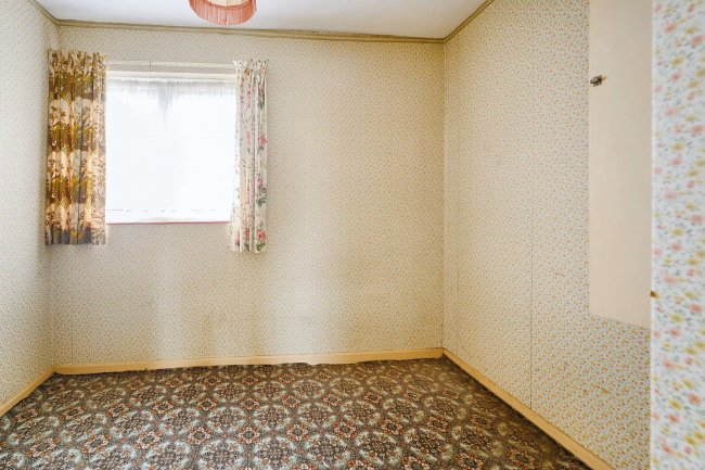 50 Duncan Road, Chichester, PO19 3NG 7