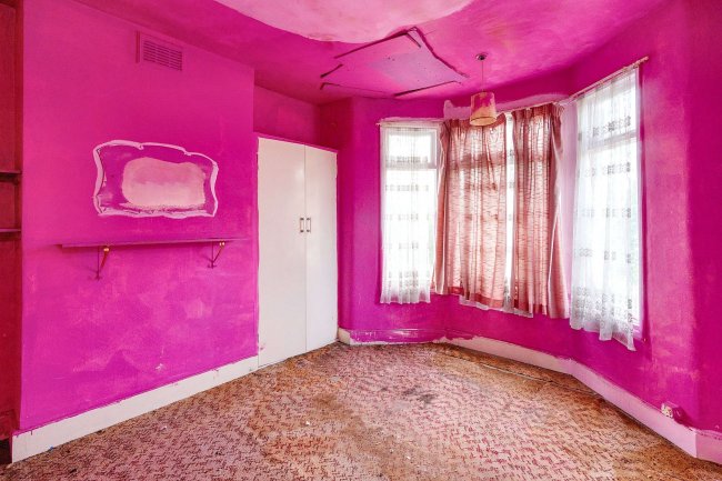 75 South Park Drive, Seven Kings, Ilford, IG3 9AB 5