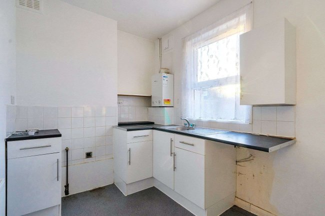 19A & B Rigeley Road, Harlesden ,London NW10 6AR 3