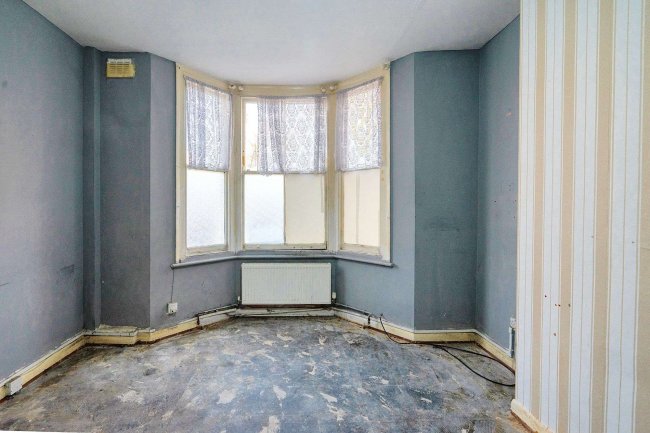 19A & B Rigeley Road, Harlesden ,London NW10 6AR 3