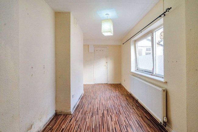 19A & B Rigeley Road, Harlesden ,London NW10 6AR 3