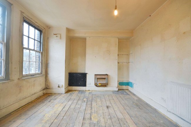 8a Goodwin Road, Shepherds Bush, London W12 9HX 3