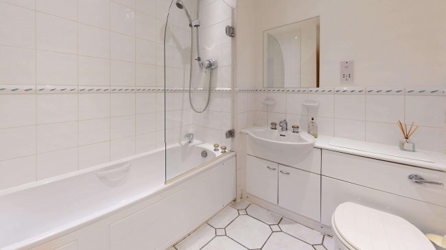 Flat 254 Berglen Court, 7 Branch Road, Canary Wharf, London, E14 7JZ 1