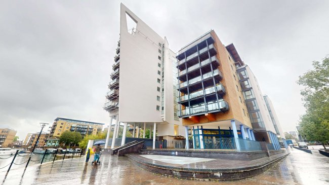 Flat 254 Berglen Court, 7 Branch Road, Canary Wharf, London, E14 7JZ 1