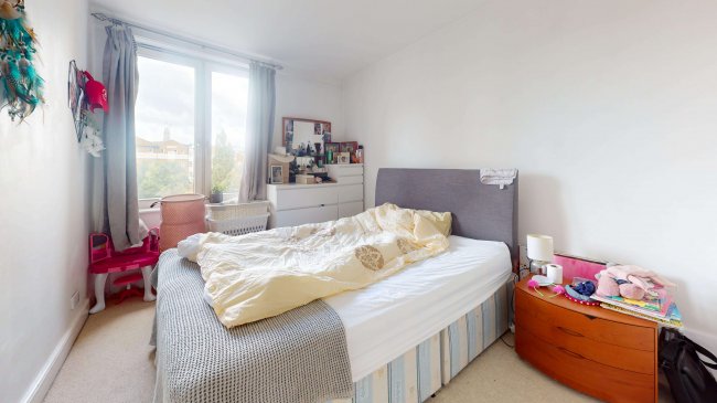 Flat 16 Dundee Wharf, 100 Three Colt Street, Canary Wharf, London, E14 8AX 1