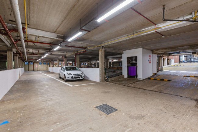 Ivy Hall, 100-102 Cricklewood Ln, London NW2 2DQ 9
