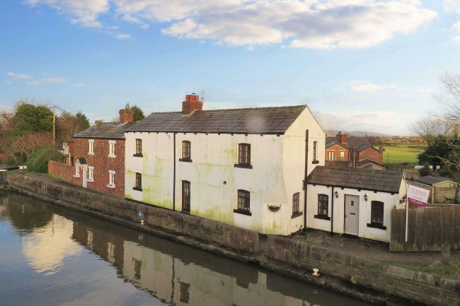 2 Top Locks, Wheat Lane, Lathom, Lancashire, L40 4BF 2