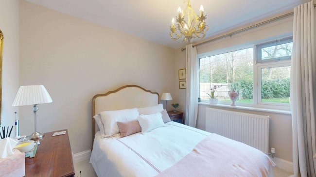 West Lodge, London Road, Bagshot, Surrey, GU19 5HZ 2