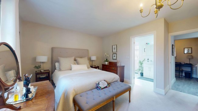 West Lodge, London Road, Bagshot, Surrey, GU19 5HZ 2