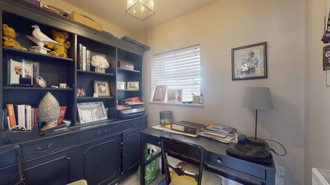 West Lodge, London Road, Bagshot, Surrey, GU19 5HZ 2