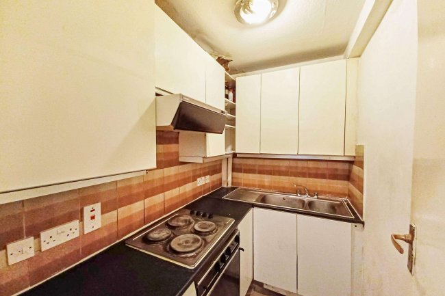 Flat 373 Park West Place, Hyde Park Estate, London, W2 2QS 1
