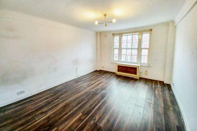 Flat 373 Park West Place, Hyde Park Estate, London, W2 2QS 1