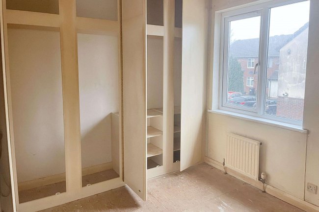 29 New Garden Drive, West Drayton, UB7 7JB 4